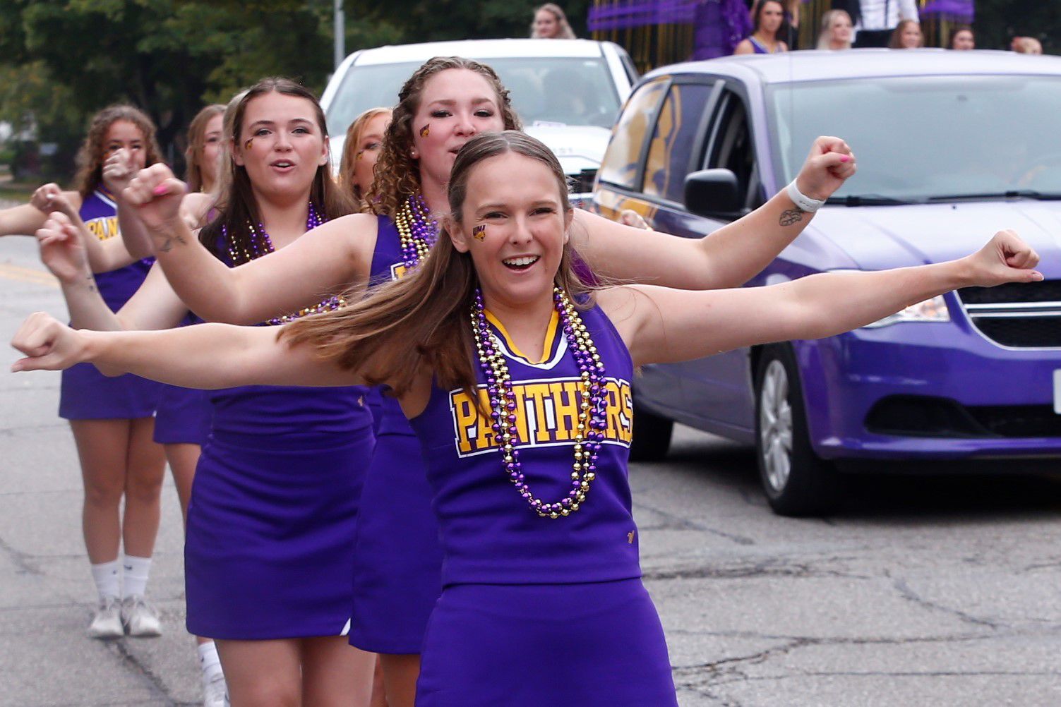 100221-uni-hoco-1